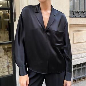 Artizia black blouse